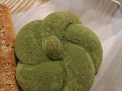 -奈雪的茶(湖滨银泰in77C区PRO店)
