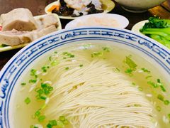 枫镇白汤面底-同得兴 Since·1995 传统苏式面馆(嘉馀坊店)