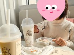 -喜茶(迪士尼小镇·平行宇宙店)