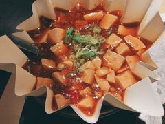 -穹六人间 people 6(岳阳路店)
