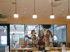 -必胜客(WOW中心城店)