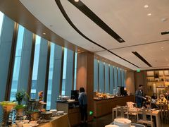 -天际餐厅(广州珠江新城假日酒店)