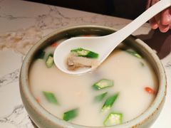 秋葵竹荪排骨汤-奉天小馆·非遗东北菜(济南万象城店)