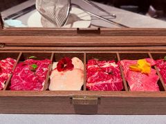 -左庭右院鲜牛肉火锅黑金店(陆家嘴中心店)