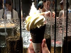 焦糖海盐冰淇淋-喜茶(上海兴业太古汇店)