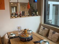 -毛辣果·贵州红酸汤牛肉火锅(西单店)