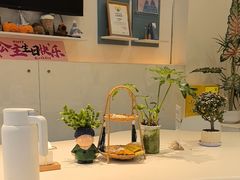 -山与蓝·轻糖鲜果蛋糕(勒泰店)