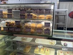 -白玉兰食品甜凤店(合生汇店)