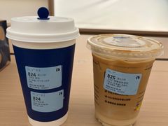 -瑞幸咖啡(华新地铁站地下商业街店)