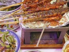 -海盗船. 龙虾烧烤. 酒馆