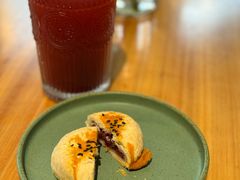 玫瑰鲜花饼-山茶云南菜(永安里店)
