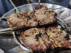 -烤肉小伙烤肉店