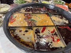 -正南齊北重庆老火锅(光华村直营店)