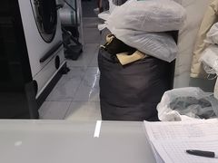 -福奈特洗衣·洗鞋·奢侈品护理(百联中环店)