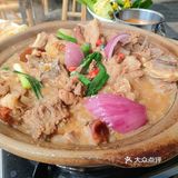 山珍海味皆过客，一锅羊肉慰平生。