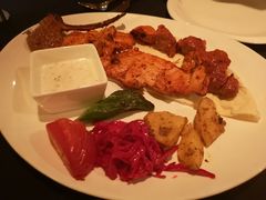 -Efes Turkish & Mediterranean Cuisine 艾菲斯餐厅(陆家嘴店)