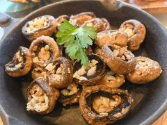 -香格里拉鱼跃地中海西餐厅·牛排披萨