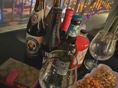 -顽啤熊·酒客酒馆(苏城夜景必选店)