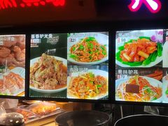 -乔家小院•非遗驴肉•本地小海鲜(滨河路店)