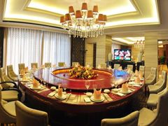 鳳林国际大酒店用餐豪华包厢-玉林凤林国际大酒店(云天宫会展中心店)
