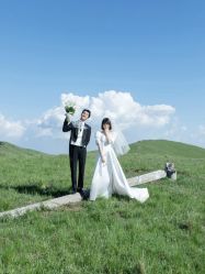 -易摄影婚纱摄影工作室