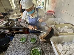 -正宗杨记普洱酸醋米线(总店)