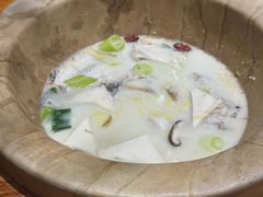 -滇香肴·云南菜蒸汽石锅鱼(云南北路店)