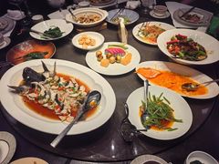 -海派悦庭·海胆烧麦·新融合菜(凯德广场店)