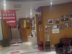-雅悦齿科(顾村公园店)