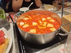 -尚尚仙·酸汤猪手·猪肚鸡火锅(华联万柳购物中心店)