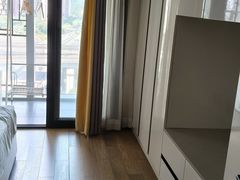 -铂斯登行政公寓(深圳北站汇隆中心店)