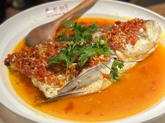 老坛剁椒鱼头-东方红·湖南菜(金屿店)