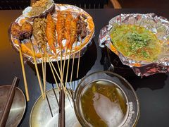 -何师烧烤Pro ·江湖川菜·小龙虾·精酿啤酒(太古里旗舰店)