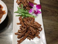 -70后饭吧(府河街店)
