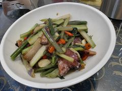-湖南人家湘菜馆(镇江路店)