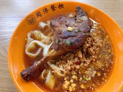 -同济大学本部学苑饮食广场