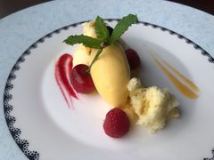 百香果蛋糕-Kathleen's Waitan 凯圣琳江景西餐厅(外滩店)