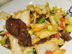 白菜炒肉圆-老馆子·建德菜·山肴鱼鲜(海威新界店)