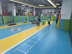 -逗你运动体能训练中心(冠城店)