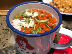 -沪小二炭火蛙锅(淮海中路美食不夜城店)