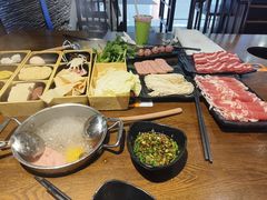 -呷哺呷哺 小火锅 (浦东新欧尚超市店)