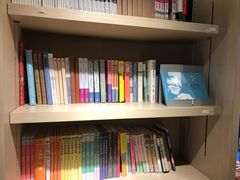 -光海书局(南京东路第一百货店)