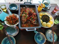 -春天里餐厅·云南创意菜特色美食(束河店)