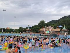 -汤山欢乐水世界