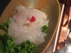 -老牌坊云南鱼豆花火锅(哈西万达店)