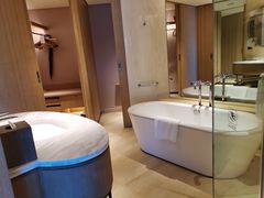 -上海佘山世茂艾美酒店