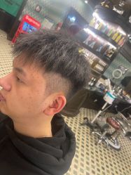 -海文先生国潮烫染男士理发馆
