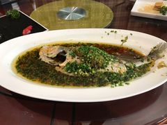 雪菜蒸黄鱼-涵苑私宴定制(外滩店)