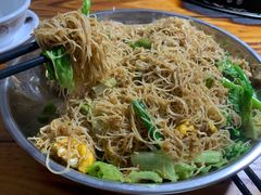 炒粉-大眼强五杯鹅·桑拿鸡煲