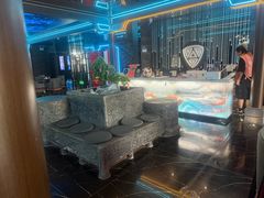 -屋有岛沉浸游戏旗舰店(中山公园店)